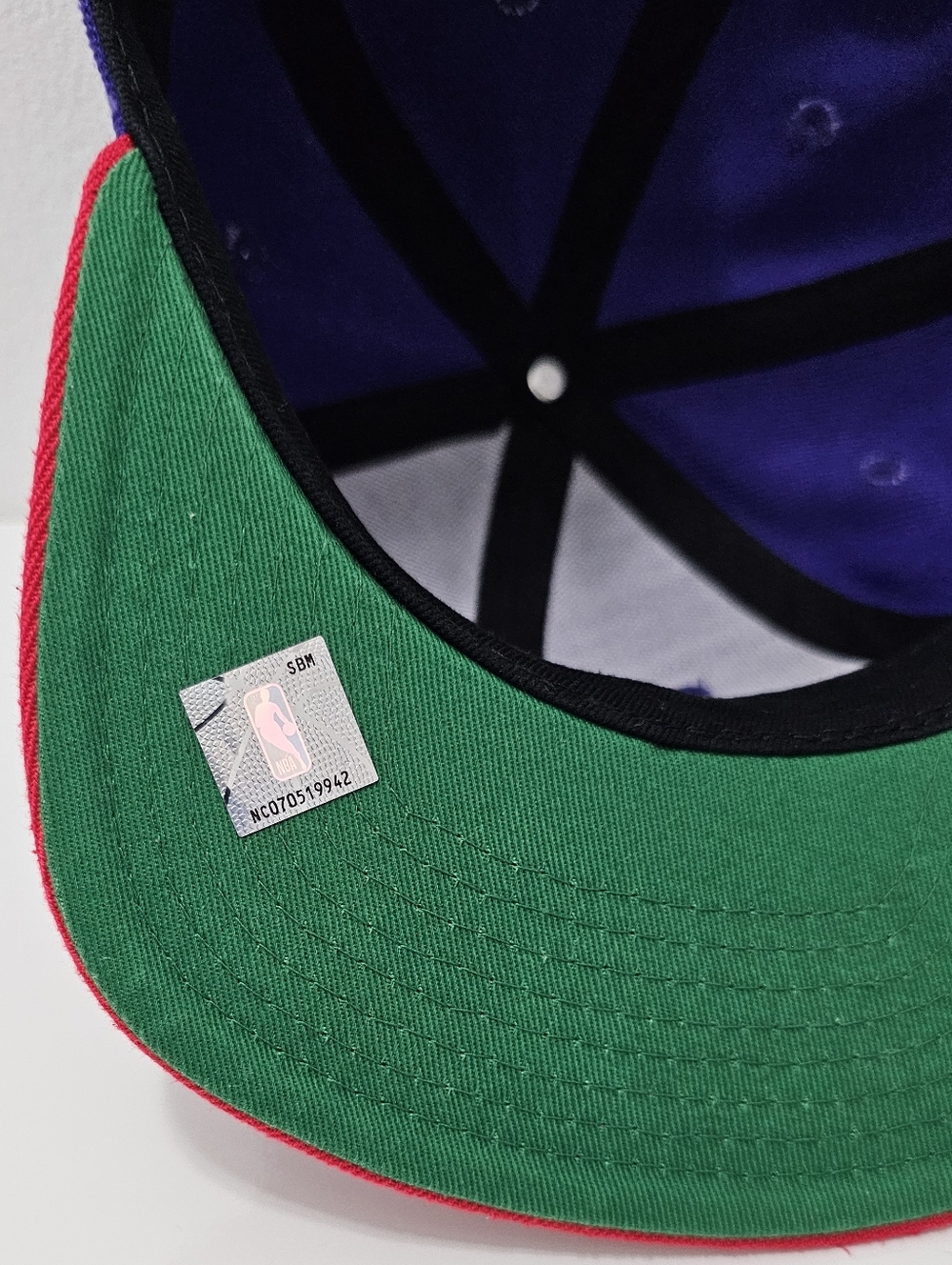 Mitchell & Ness NBA Toronto Raptors Hat - Picture 12 of 15